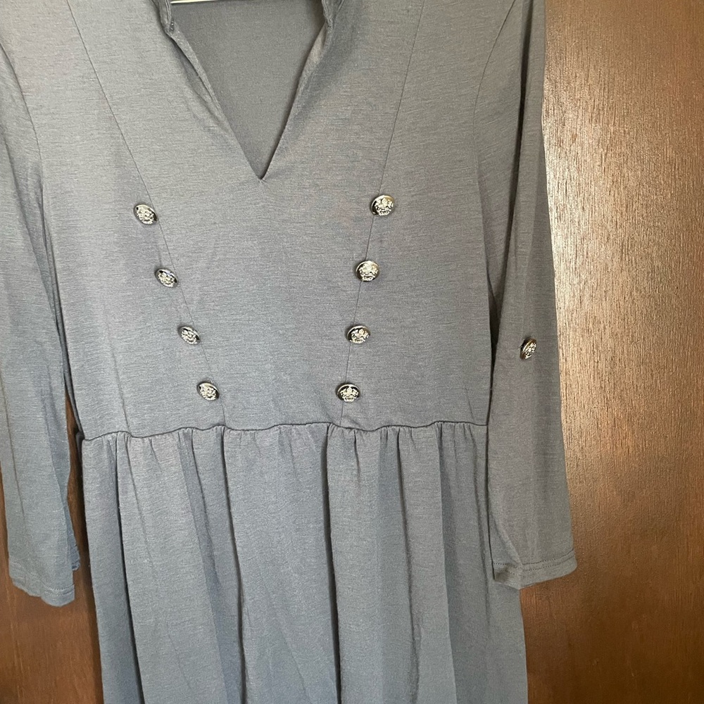 Dress - Picture 2 of 4